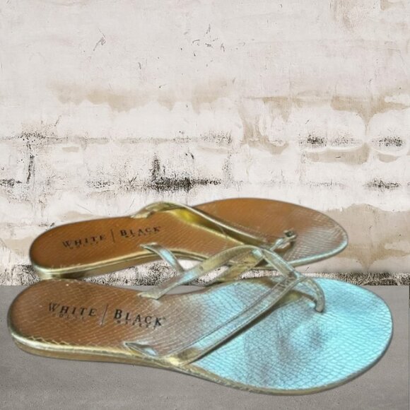 White House Black Market Women's Gold Sandals Size 9 - Picture 4 of 7